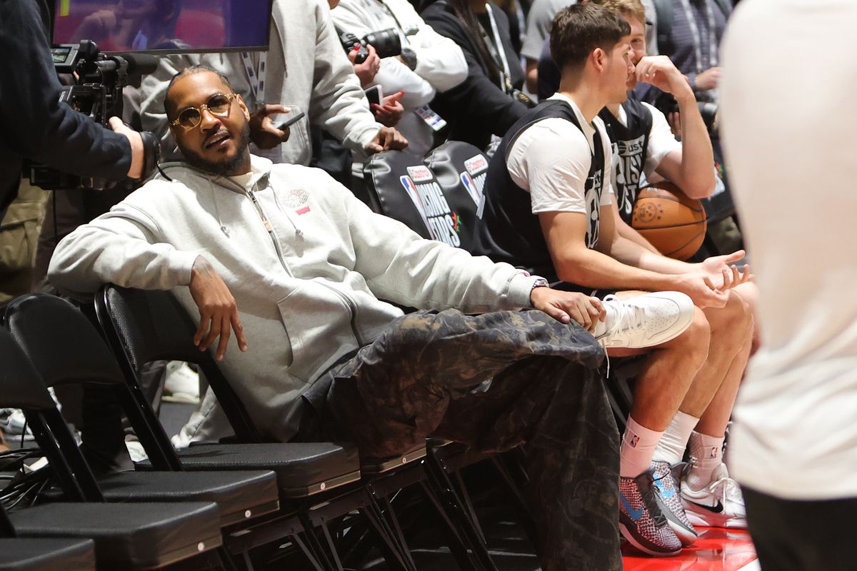 NBA Hall of Famer Carmelo Anthony watches his team participate in drills during NBA Rising Stars practice on February 13, 2026 in Inglewood, CA.