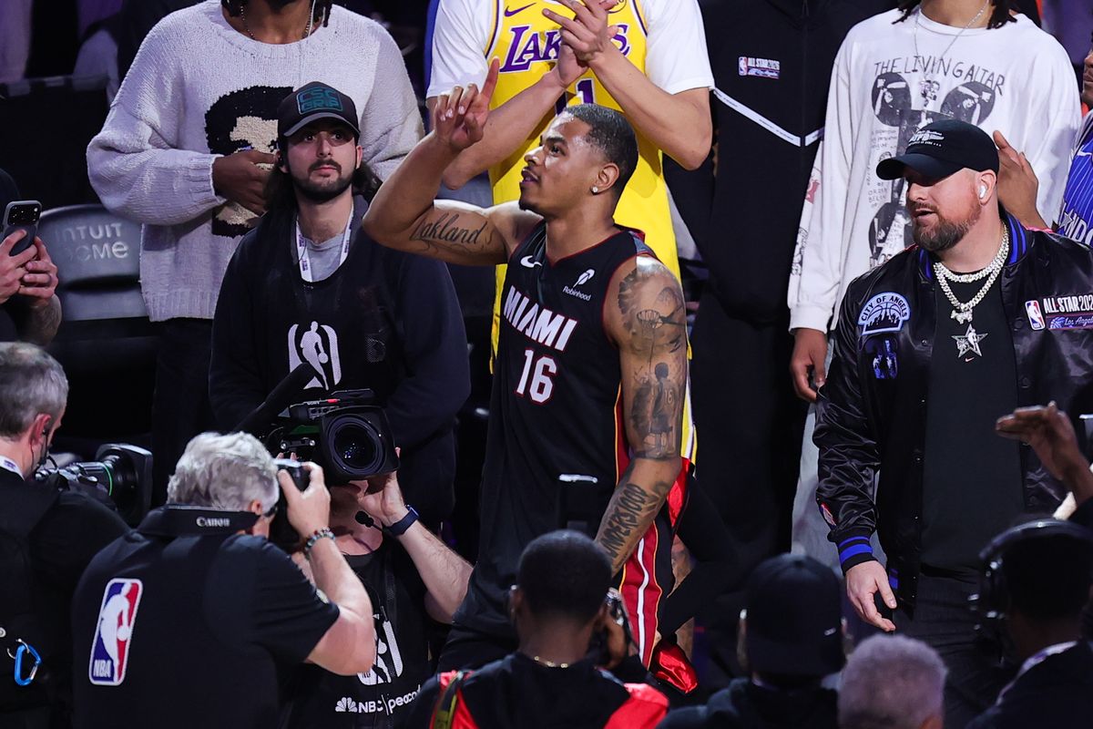 Miami Heat forward Keshad Johnson (16) celebrates after winning the slam dunk contest at NBA All Star Saturday on February 14, 2026 in Inglewood, CA.