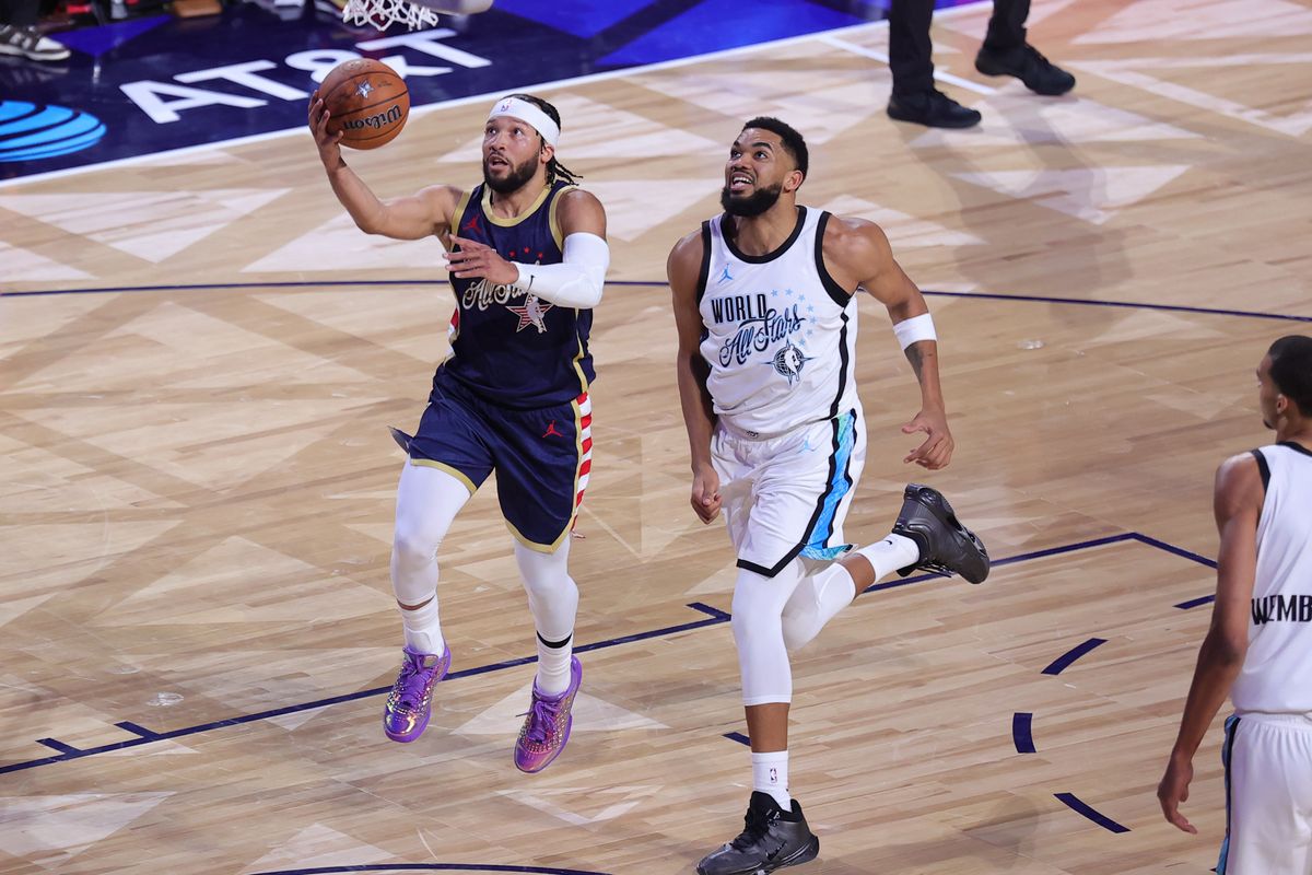 Team Stripes guard Jalen Brunson (7) drives in for a lay up during the NBA All Star Game on February 15, 2026 in Inglewood, CA.