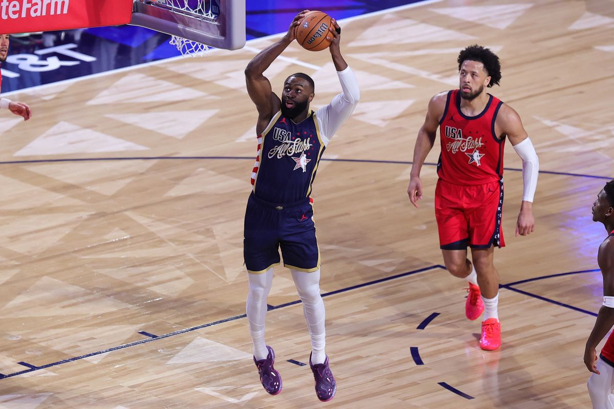 Team Stripes guard Jaylen Brown (7) goes up for a slam dunk during the NBA All Star Game on February 15, 2026 in Inglewood, CA.