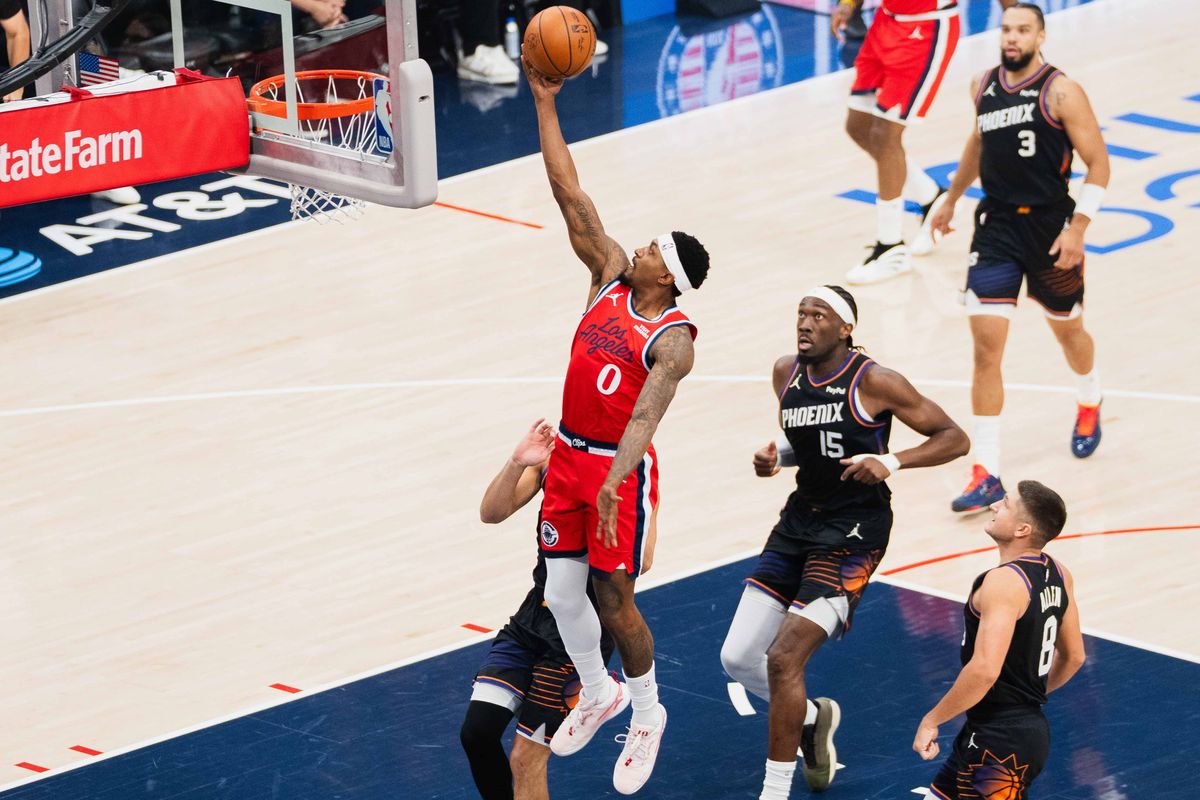 Los Angeles Clippers guard Bradley Beal (0) taking a lay-up at an NBA basketball game against the Phoenix Suns, Saturday November 8th, 2025 in Inglewood, California. Los Angeles Clippers guard Bradley Beal (0) taking a lay-up at an NBA basketball game against the Phoenix Suns, Saturday November 8th, 2025 in Inglewood, California.