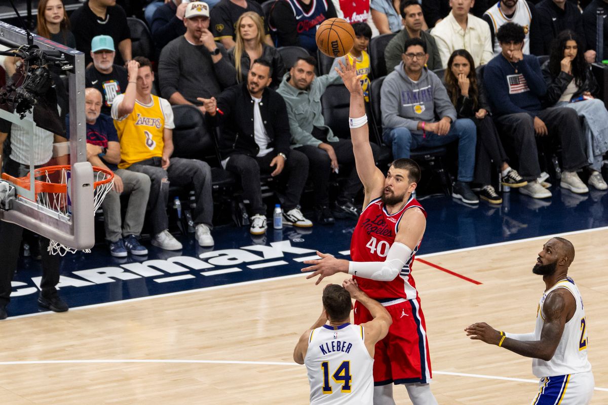 Ivica Zubac #40 of the LA Clippers shoots the ball during an NBA basketball game against the LA Clippers, Saturday December 20, 2025 in Inglewood, Calif. Ivica Zubac #40 of the LA Clippers shoots the ball during an NBA basketball game against the LA Clippers, Saturday December 20, 2025 in Inglewood, Calif.