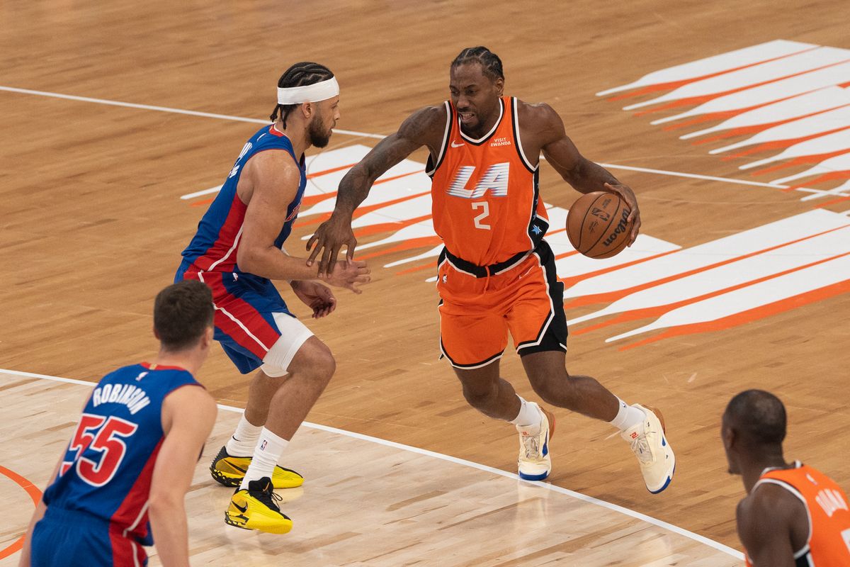Los Angeles Clippers forward Kawhi Leonard (2) dibbles around his defender during an NBA basketball game against the Detroit Pistons, Sunday December 28th, 2025 in Inglewood, California. Los Angeles Clippers forward Kawhi Leonard (2) dibbles around his defender during an NBA basketball game against the Detroit Pistons, Sunday December 28th, 2025 in Inglewood, California.