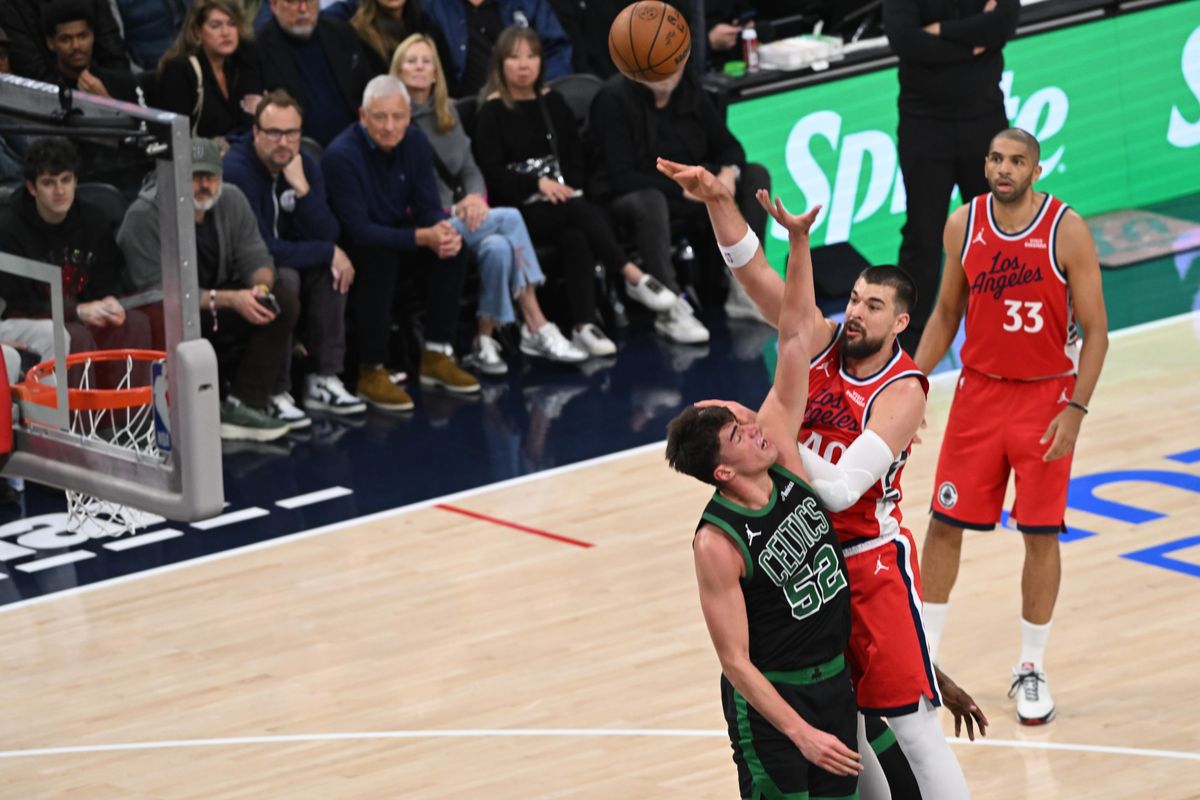 Los Angeles Clippers center Ivaka Zubac, #40 shoots a floater during an NBA basketball game against the Boston Celtics, Saturday January 3, 2026 at Intuit Dome in Inglewood, Calif. Los Angeles Clippers center Ivaka Zubac, #40 shoots a floater during an NBA basketball game against the Boston Celtics, Saturday January 3, 2026 at Intuit Dome in Inglewood, Calif.