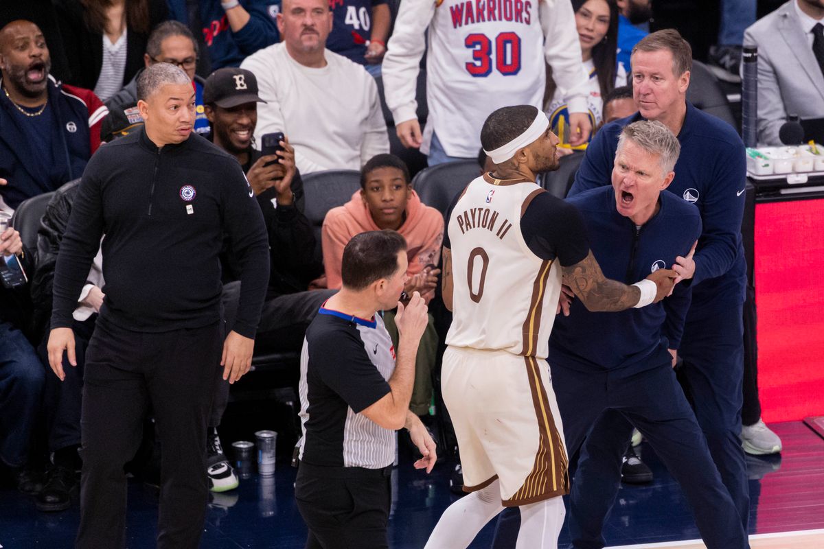 Head coach Steve Kerr of the Golden State Warriors yells at the referee before getting ejected as head coach Tyronn Lue of the LA Clippers looks on during an NBA basketball game, Monday January 5, 2026 in Inglewood, Calif. Head coach Steve Kerr of the Golden State Warriors yells at the referee before getting ejected as head coach Tyronn Lue of the LA Clippers looks on during an NBA basketball game, Monday January 5, 2026 in Inglewood, Calif.