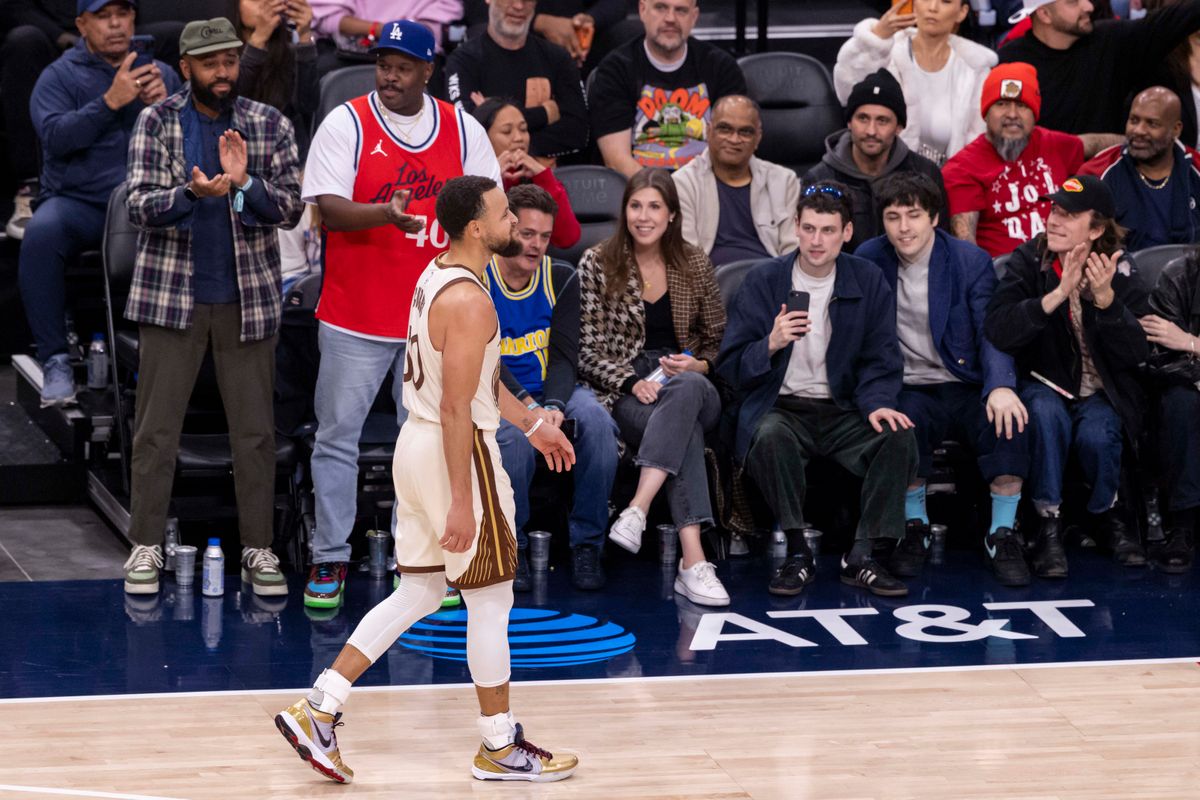 Stephen Curry #30 of the Golden State Warriors walks off the floor after fouling out during an NBA basketball game against the LA Clippers, Monday January 5, 2026 in Inglewood, Calif. Stephen Curry #30 of the Golden State Warriors walks off the floor after fouling out during an NBA basketball game against the LA Clippers, Monday January 5, 2026 in Inglewood, Calif.