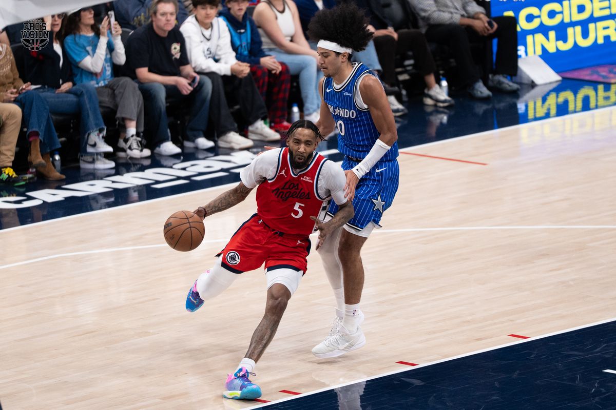 Los Angeles Clippers Forward Derrick Jones Jr. (5) drives past his defender on his way to score during a NBA game against the Orlando Magic on Sunday, February 22, 2026 at Intuit Dome in Inglewood Calif Los Angeles Clippers Forward Derrick Jones Jr. (5) drives past his defender on his way to score during a NBA game against the Orlando Magic on Sunday, February 22, 2026 at Intuit Dome in Inglewood Calif