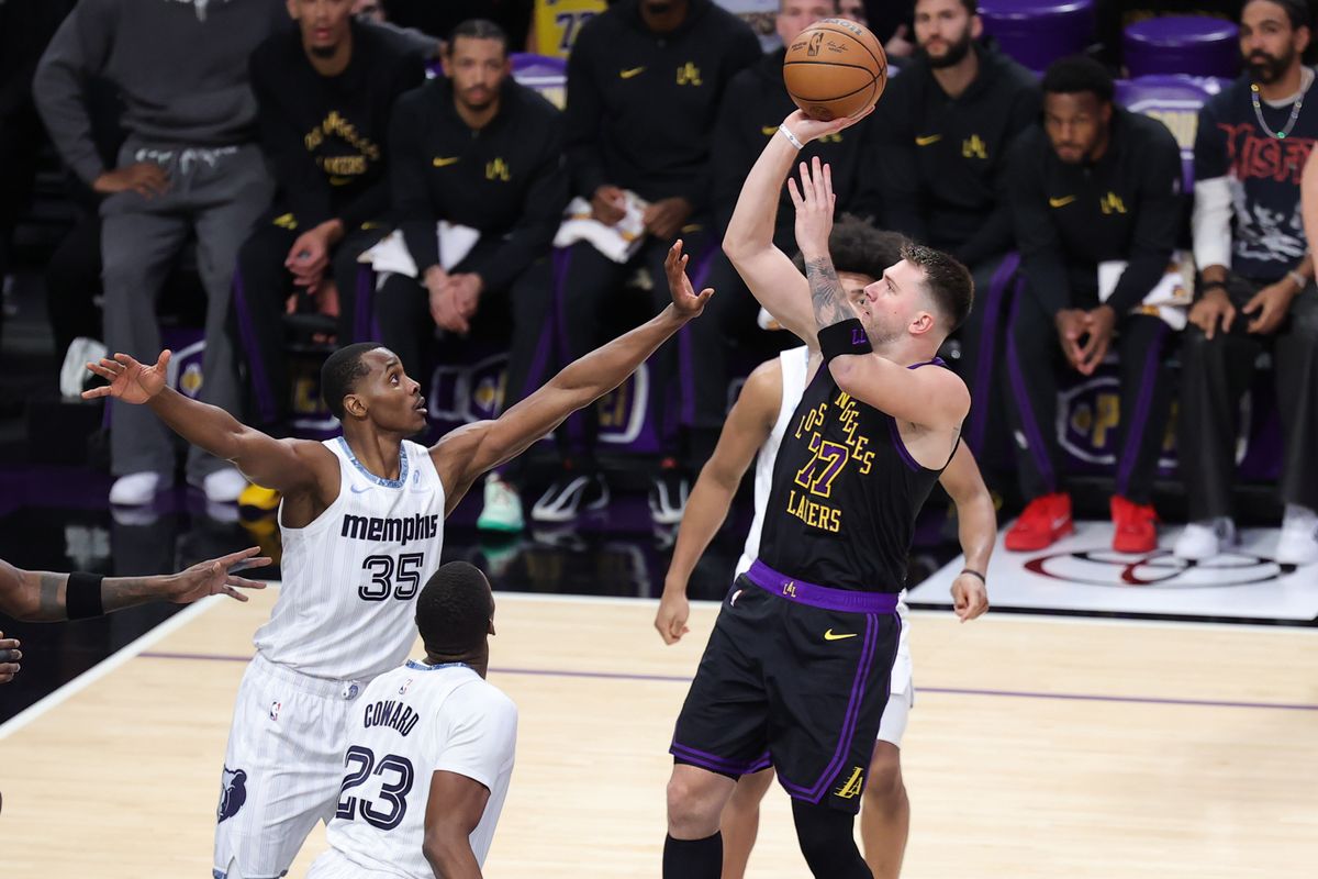 #77 PG Luka Doncic of the Los Angeles Lakers shoots the basketball during an NBA game against the Memphis Grizzlies on January 2, 2026 in Los Angeles, CA. #77 PG Luka Doncic of the Los Angeles Lakers shoots the basketball during an NBA game against the Memphis Grizzlies on January 2, 2026 in Los Angeles, CA.