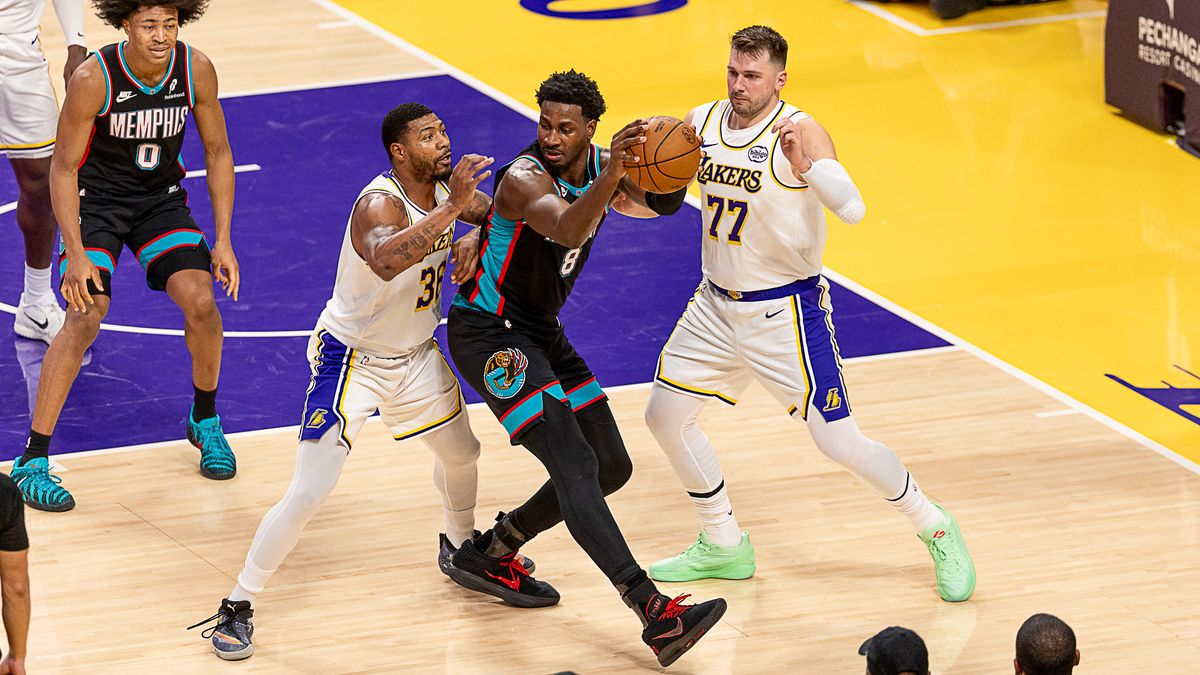 Memphis Grizzlies Jaron Jackson 8 dribbles the ball during NBA game against the Los Angeles Lakers on Sunday January 4th, 2026, in Los Angeles California. Memphis Grizzlies Jaron Jackson 8 dribbles the ball during NBA game against the Los Angeles Lakers on Sunday January 4th, 2026, in Los Angeles California.