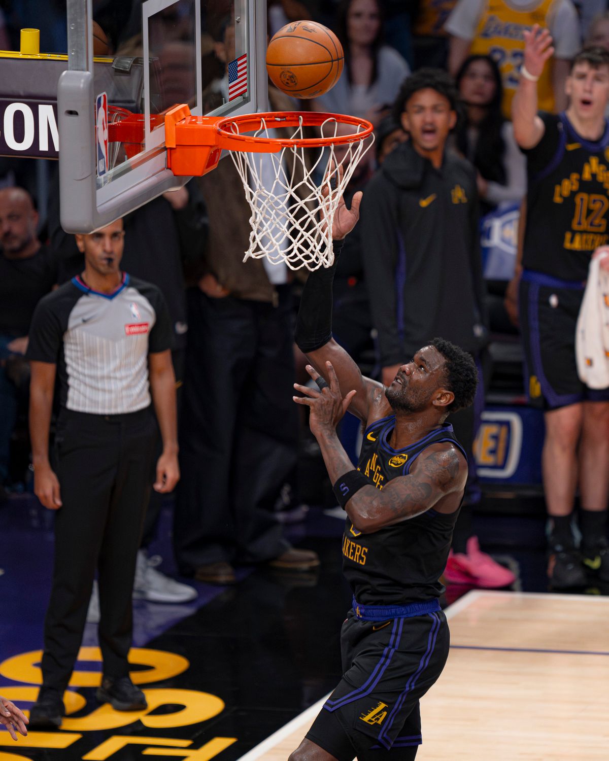 Los Angeles Lakers center Deandre Ayton (5) shooting a layup during an NBA basketball game against the Atlanta Hawks on January 13th, 2026 in Los Angeles, CA.