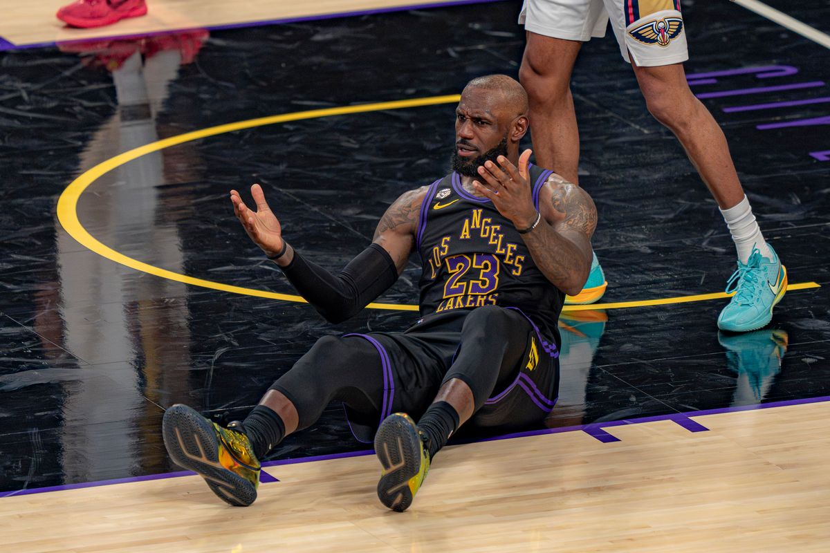 Los Angeles Lakers forward LeBron James (23) gesturing at referees during an NBA basketball game against the New Orleans Pelicans on March 3rd, 2026 in Los Angeles, CA. Los Angeles Lakers forward LeBron James (23) gesturing at referees during an NBA basketball game against the New Orleans Pelicans on March 3rd, 2026 in Los Angeles, CA.