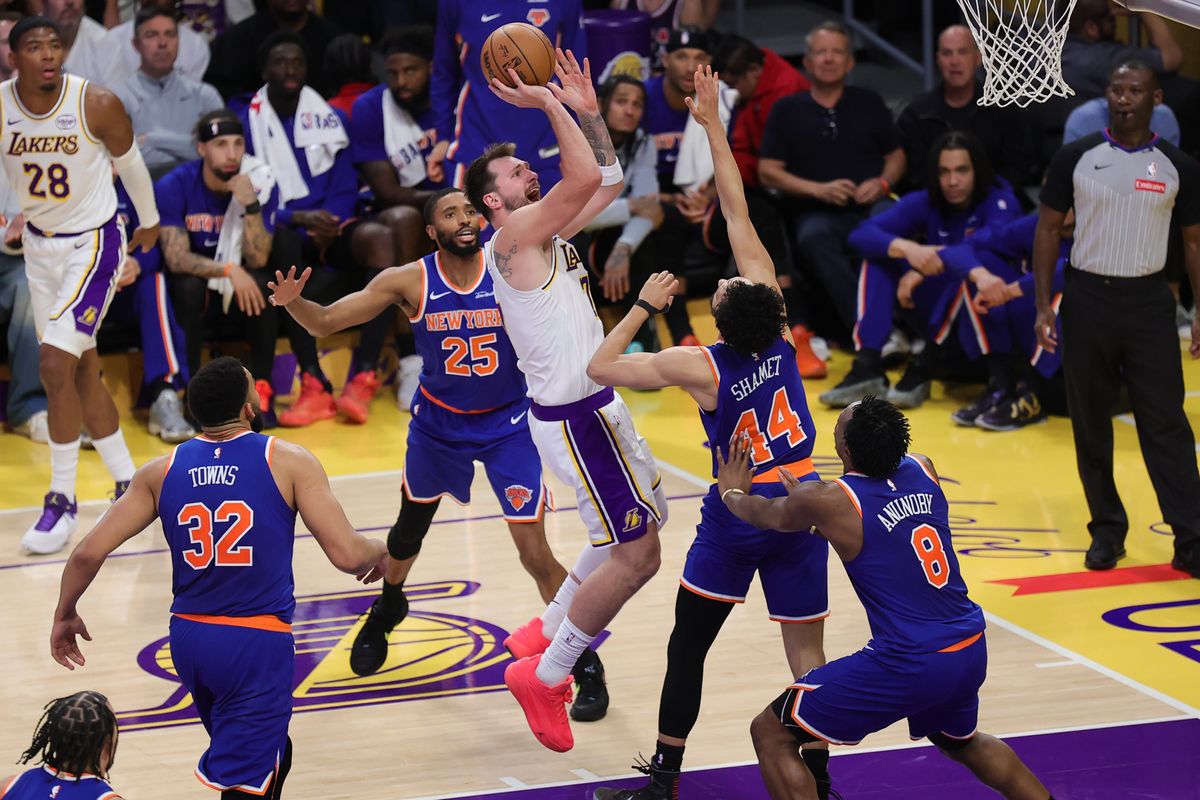 Los Angeles Lakers guard Luka Doncic (77) shoots the basketball during an NBA game against the New York Knicks on March 8, 2026 in Los Angeles, CA. Los Angeles Lakers guard Luka Doncic (77) shoots the basketball during an NBA game against the New York Knicks on March 8, 2026 in Los Angeles, CA.
