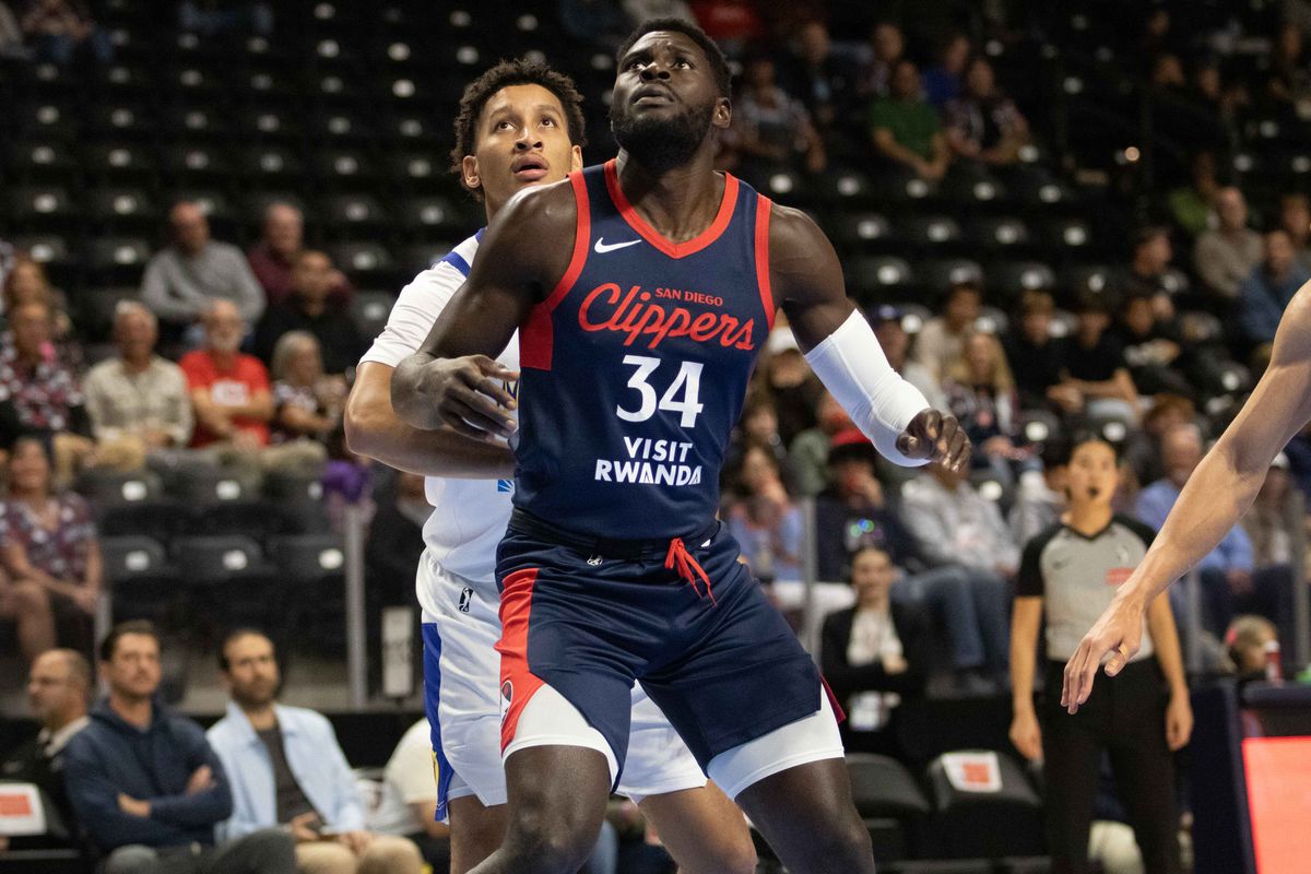 SD Clippers center Derek Ogbeide (34) looks for a rebound during a G-League basketball game between the Santa Cruz Warriors and the San Diego Clippers Sunday, Dec. 14, 2025 at Frontwave Arena in Oceanside, CA. SD Clippers center Derek Ogbeide (34) looks for a rebound during a G-League basketball game between the Santa Cruz Warriors and the San Diego Clippers Sunday, Dec. 14, 2025 at Frontwave Arena in Oceanside, CA.
