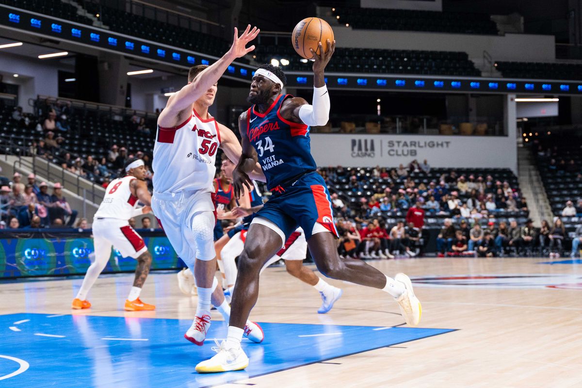 San Diego Clippers center Derek Ogbeide (34) goes up for a shot during a NBA G League Basketball game between Sioux Falls and San Diego, Sunday December 28, 2025 at Frontwave Arena in Oceanside, Calif. San Diego Clippers center Derek Ogbeide (34) goes up for a shot during a NBA G League Basketball game between Sioux Falls and San Diego, Sunday December 28, 2025 at Frontwave Arena in Oceanside, Calif.