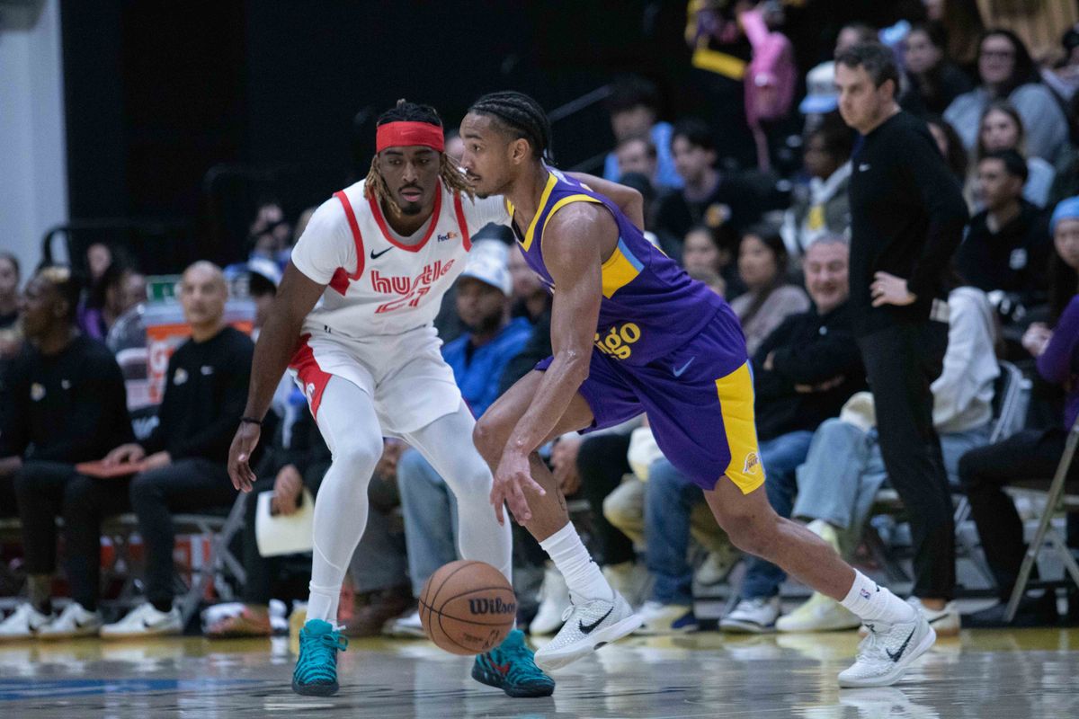 South Bay Lakers guard Kobe Bufkin (6) dribbled while Memphis Hustle guard Jahmai Mashack (21) defends during a G-League basketball game between the South Bay Lakers and Memphis Hustle Tuesday, January 6, 2026 at UCLA Health Training Center in El Segendo, Calif. South Bay Lakers guard Kobe Bufkin (6) dribbled while Memphis Hustle guard Jahmai Mashack (21) defends during a G-League basketball game between the South Bay Lakers and Memphis Hustle Tuesday, January 6, 2026 at UCLA Health Training Center in El Segendo, Calif.