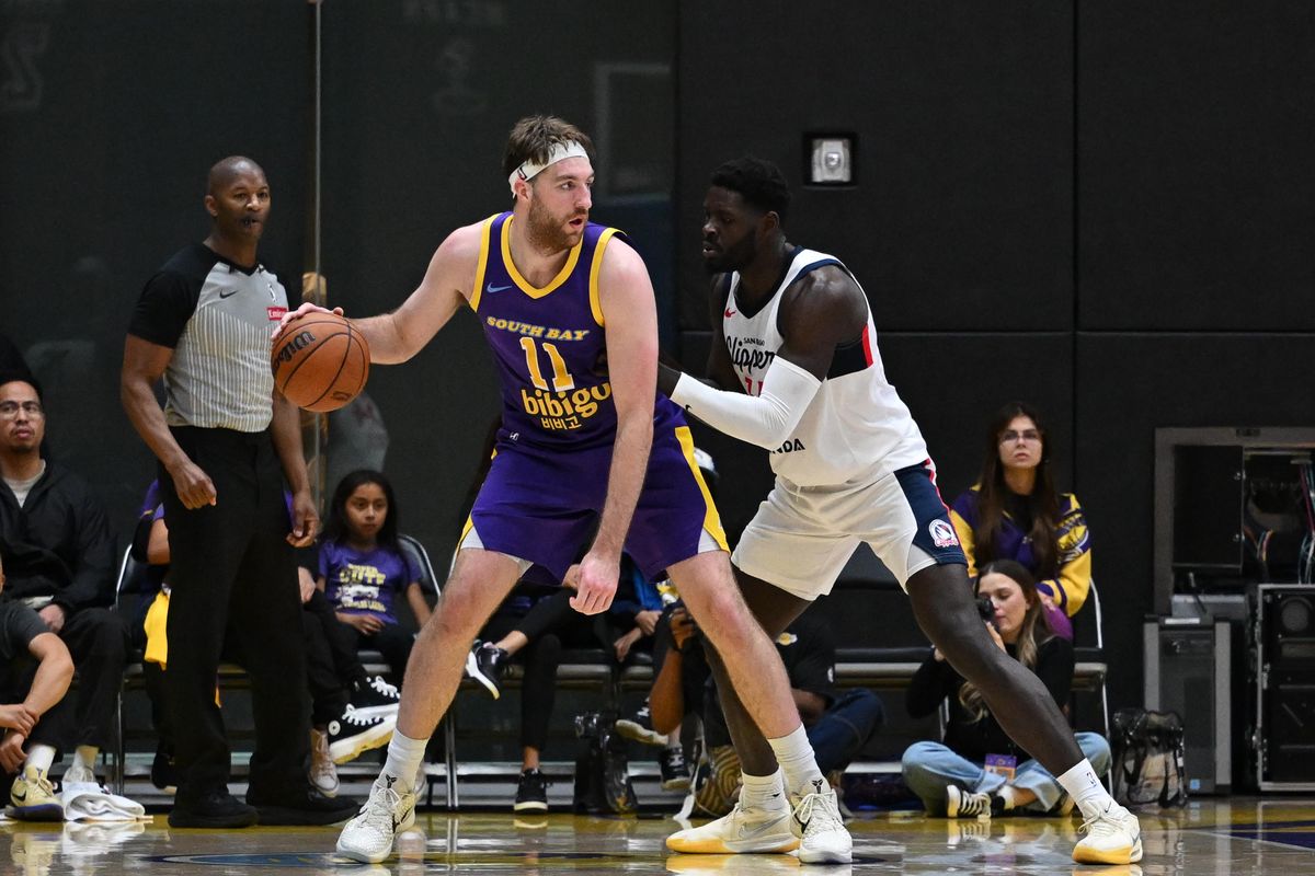 South Bay Lakers Center Drew Timme (11) posts up during a G-League basketball game between the South Bay Lakers and San Diego Clippers Wednesday, January 14, 2026 at UCLA Health Training Center in El Segundo, Calif. South Bay Lakers Center Drew Timme (11) posts up during a G-League basketball game between the South Bay Lakers and San Diego Clippers Wednesday, January 14, 2026 at UCLA Health Training Center in El Segundo, Calif.