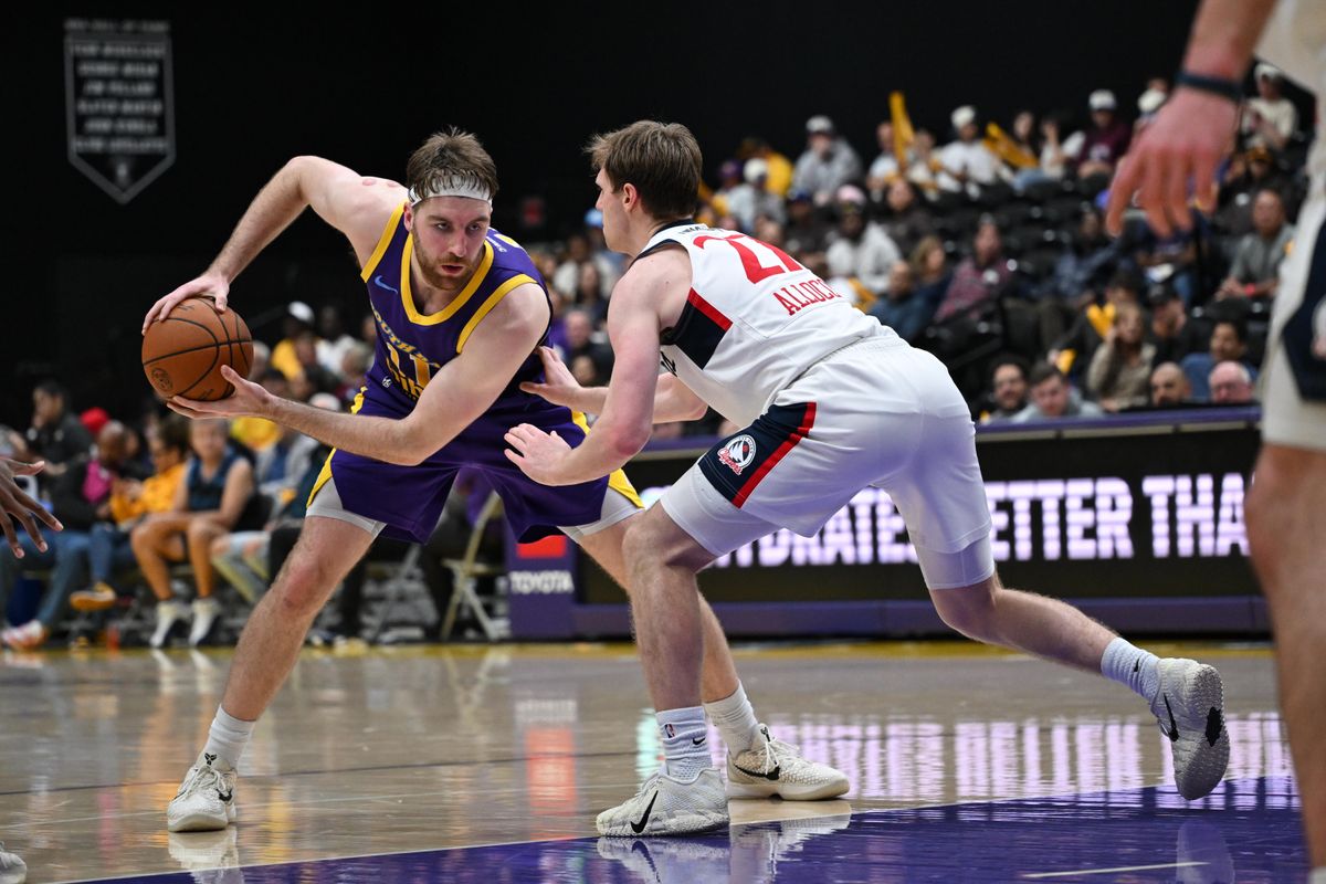 South Bay Lakers Center Drew Timme (11) posts up during a G-League basketball game between the South Bay Lakers and San Diego Clippers Wednesday, January 14, 2026 at UCLA Health Training Center in El Segundo, Calif. South Bay Lakers Center Drew Timme (11) posts up during a G-League basketball game between the South Bay Lakers and San Diego Clippers Wednesday, January 14, 2026 at UCLA Health Training Center in El Segundo, Calif.