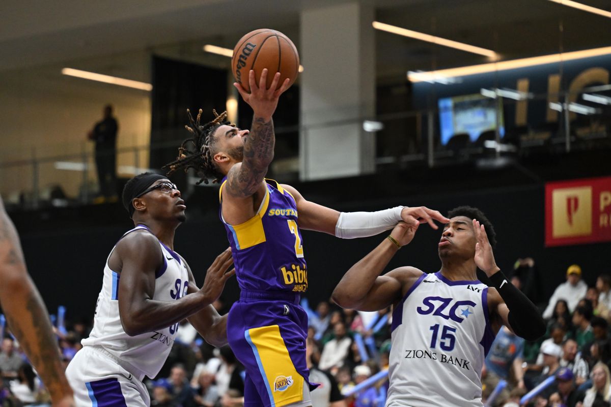 South Bay Lakers guard RJ Davis (2) makes a layup during a G-League basketball game between the South Bay Lakers and Salt Lake City Stars Saturday, January 31, 2026 at UCLA Health Training Center in El Segundo, Calif. South Bay Lakers guard RJ Davis (2) makes a layup during a G-League basketball game between the South Bay Lakers and Salt Lake City Stars Saturday, January 31, 2026 at UCLA Health Training Center in El Segundo, Calif.