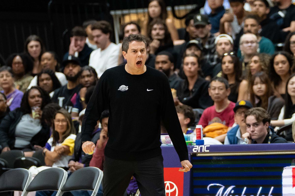 South Bay Lakers coach Zach Guthrie, upset with the referee during an NBA G-League basketball game against the Grand Rapids Gold, Friday March 20th, 2026 in El Segundo California South Bay Lakers coach Zach Guthrie, upset with the referee during an NBA G-League basketball game against the Grand Rapids Gold, Friday March 20th, 2026 in El Segundo California