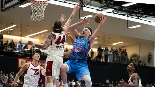 South Bay Lakers clinch No. 1 seed in West after beating Skyforce taken at UCLA Health Training Center (South Bay Lakers). Photo by Robert Talamantes - The Sporting Tribune