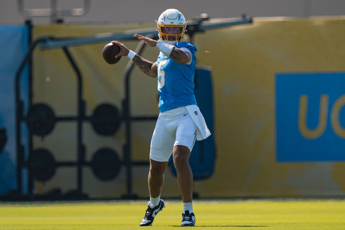 Los Angeles Chargers quarterback Trey Lance (5) during Chargers training camp at the Bolt on Wednesday, July 29th in El Segundo, CA. Los Angeles Chargers quarterback Trey Lance (5) during Chargers training camp at the Bolt on Wednesday, July 29th in El Segundo, CA.