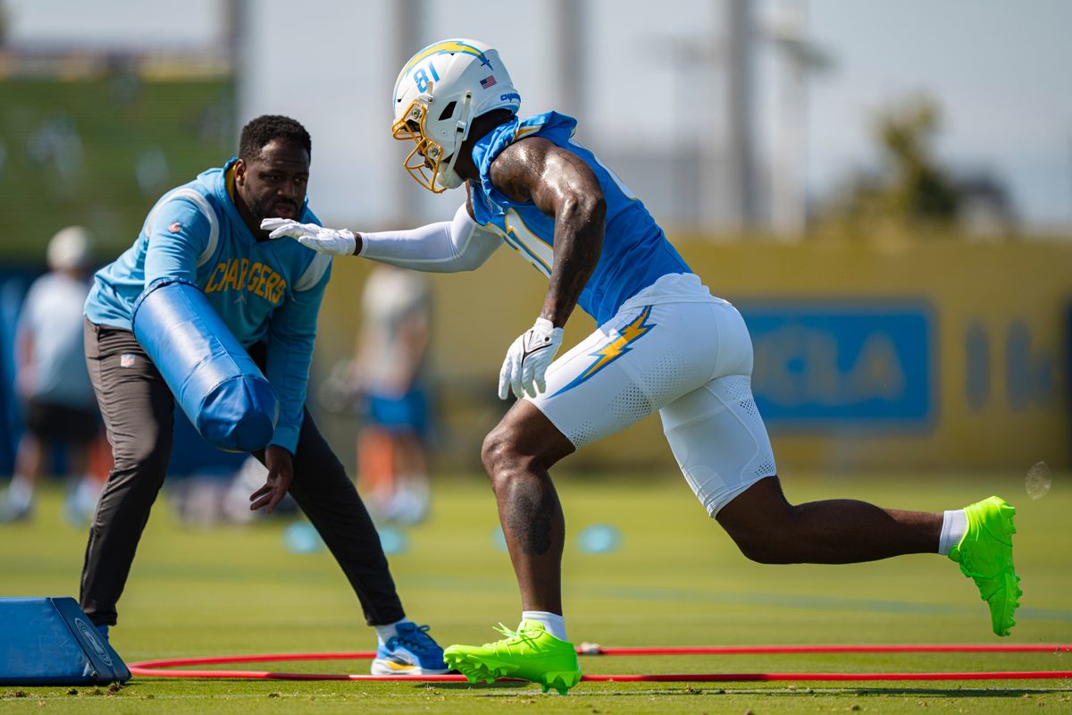 Los Angeles Chargers wide receiver Dalevon Campbell (81) during Chargers training camp at the Bolt on Wednesday, July 29th in El Segundo, CA. Los Angeles Chargers wide receiver Dalevon Campbell (81) during Chargers training camp at the Bolt on Wednesday, July 29th in El Segundo, CA.