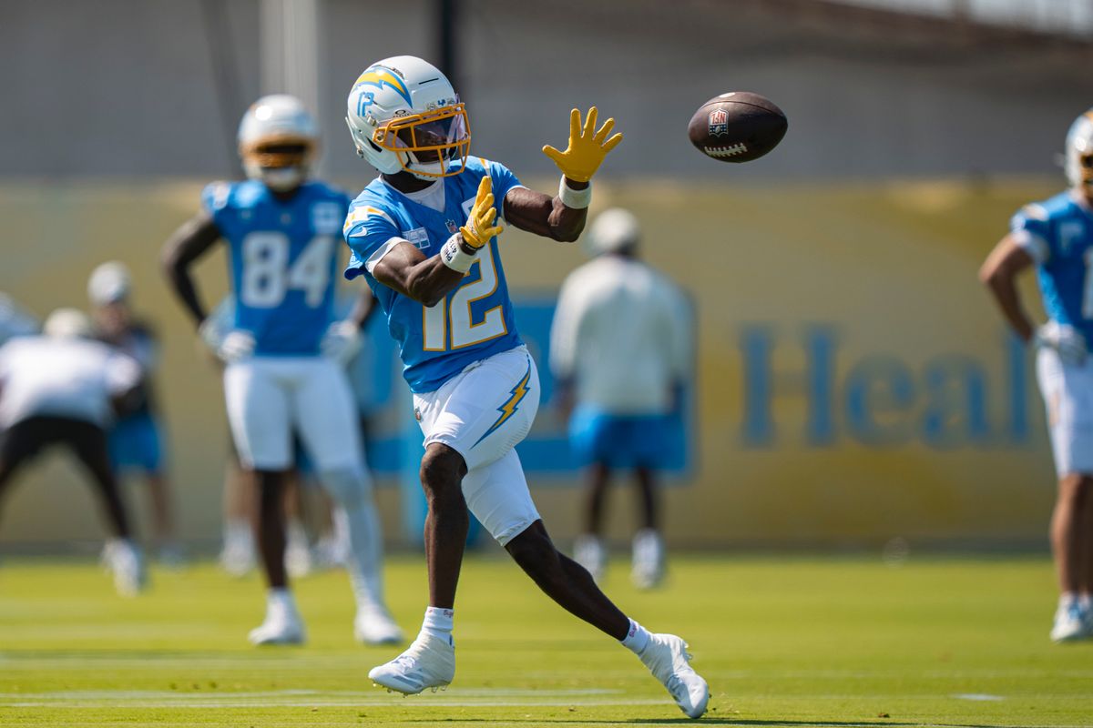 Los Angeles Chargers wide receiver Derius Davis (12) during Chargers training camp at the Bolt on Wednesday, July 29th in El Segundo, CA. Los Angeles Chargers wide receiver Derius Davis (12) during Chargers training camp at the Bolt on Wednesday, July 29th in El Segundo, CA.
