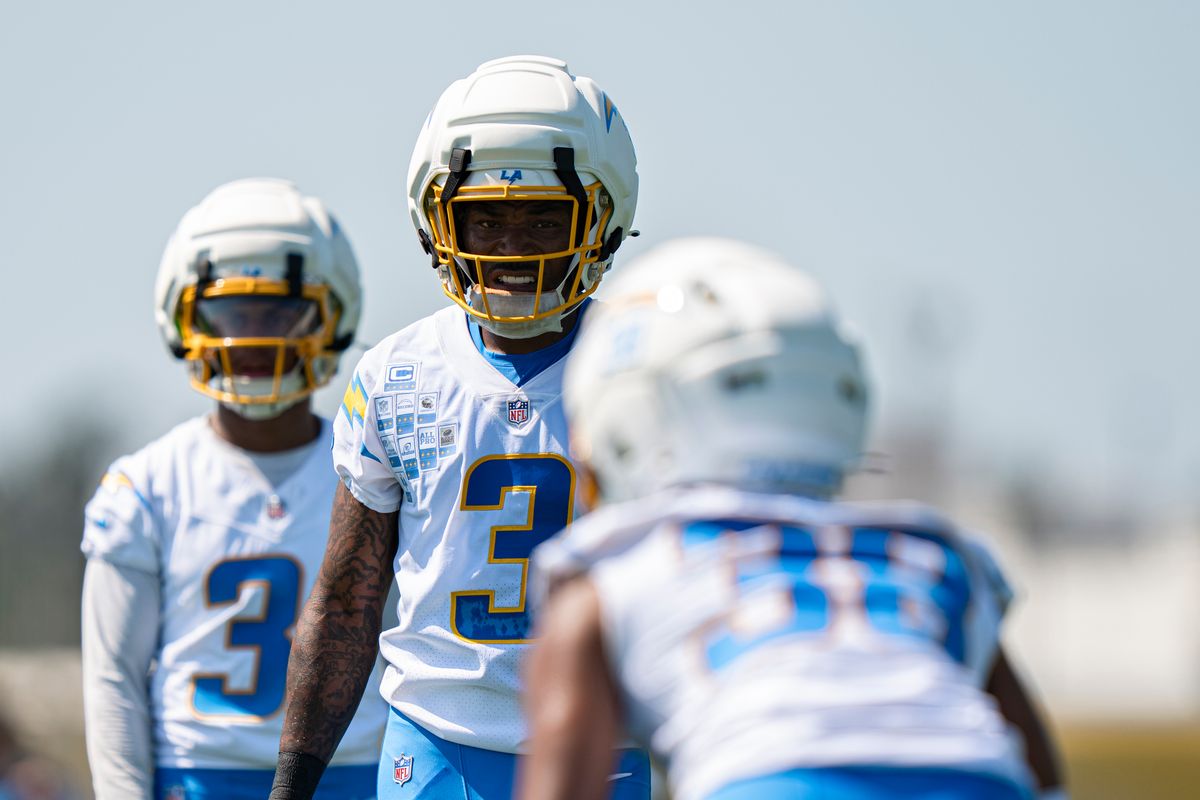 Los Angeles Chargers safety Derwin James Jr. (3) during Chargers training camp at the Bolt on Wednesday, July 29th in El Segundo, CA. Los Angeles Chargers safety Derwin James Jr. (3) during Chargers training camp at the Bolt on Wednesday, July 29th in El Segundo, CA.
