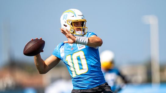 Los Angeles Chargers quarterback Justin Herbert (10) passing during Chargers training camp at the The Bolt on Monday, July 30th in El Segundo, CA. Los Angeles Chargers quarterback Justin Herbert (10) passing during Chargers training camp at the The Bolt on Monday, July 30th in El Segundo, CA.