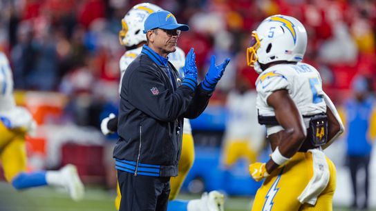 Los Angeles Chargers Justin Herbert (10) throws during warm-ups before a game against the Kansas City Chiefs, Dec. 8, 2024 in Kansas City, MO. Los Angeles Chargers Justin Herbert (10) throws during warm-ups before a game against the Kansas City Chiefs, Dec. 8, 2024 in Kansas City, MO.