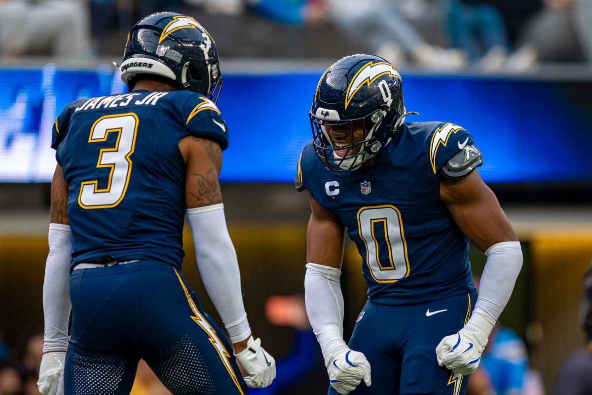 Los Angeles Chargers linebacker, Daiyan Henley (0) celebrates with teammate Derwin James Jr. during an NFL football game against the Las Vegas Raiders on November 30, 2025 in Los Angeles, CA. Los Angeles Chargers linebacker, Daiyan Henley (0) celebrates with teammate Derwin James Jr. during an NFL football game against the Las Vegas Raiders on November 30, 2025 in Los Angeles, CA.