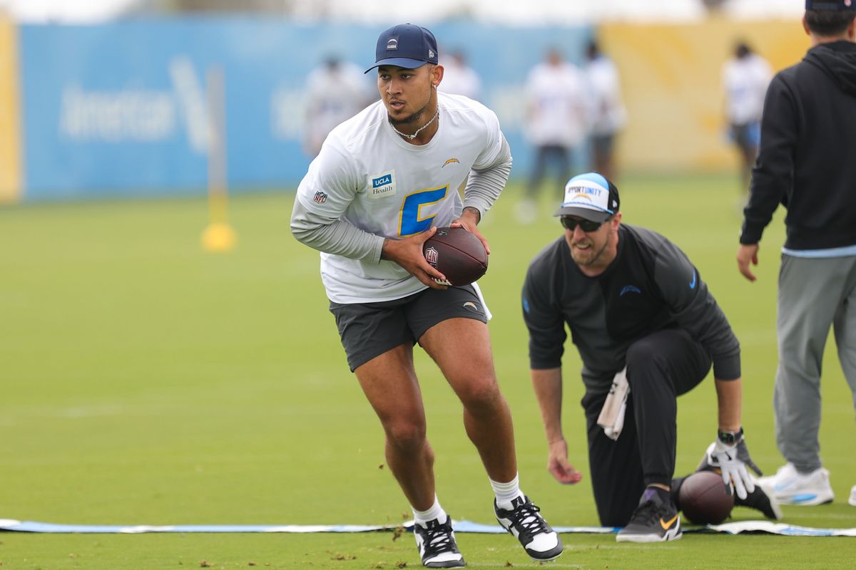 Los Angeles Chargers quarterback Trey Lance (5) participates in drills during Chargers organized team activities on May 11th, 2026 in El Segundo, CA. Los Angeles Chargers quarterback Trey Lance (5) participates in drills during Chargers organized team activities on May 11th, 2026 in El Segundo, CA.