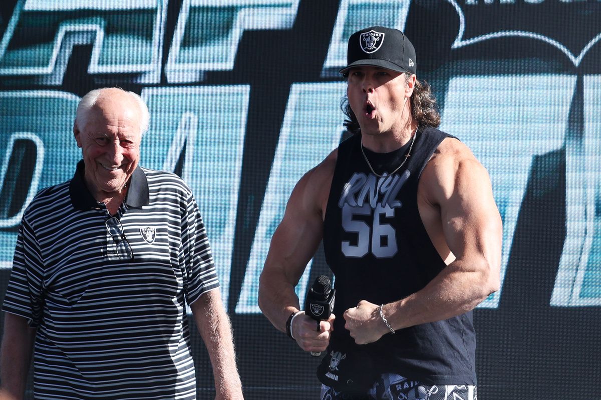 Former Oakland Raiders quarterback Fred Biletnikoff and linebacker Miles Burris hype up the crowd while on stage during the Raiders 2026 Draft Party at Palms Casino Resort, Thursday April 23, 2026 in Las Vegas, Nev. Former Oakland Raiders quarterback Fred Biletnikoff and linebacker Miles Burris hype up the crowd while on stage during the Raiders 2026 Draft Party at Palms Casino Resort, Thursday April 23, 2026 in Las Vegas, Nev.