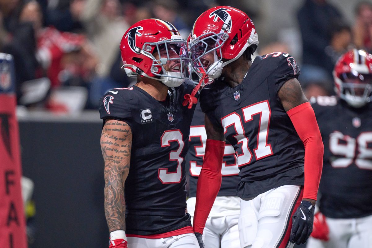 Atlanta Falcons safety Jessie Bates III (3) celebrates with teammates after intercepting the football during an NFL football game against the Los Angeles Rams, on Monday, December 29, 2025 in Atlanta, Geor. Atlanta Falcons safety Jessie Bates III (3) celebrates with teammates after intercepting the football during an NFL football game against the Los Angeles Rams, on Monday, December 29, 2025 in Atlanta, Geor.