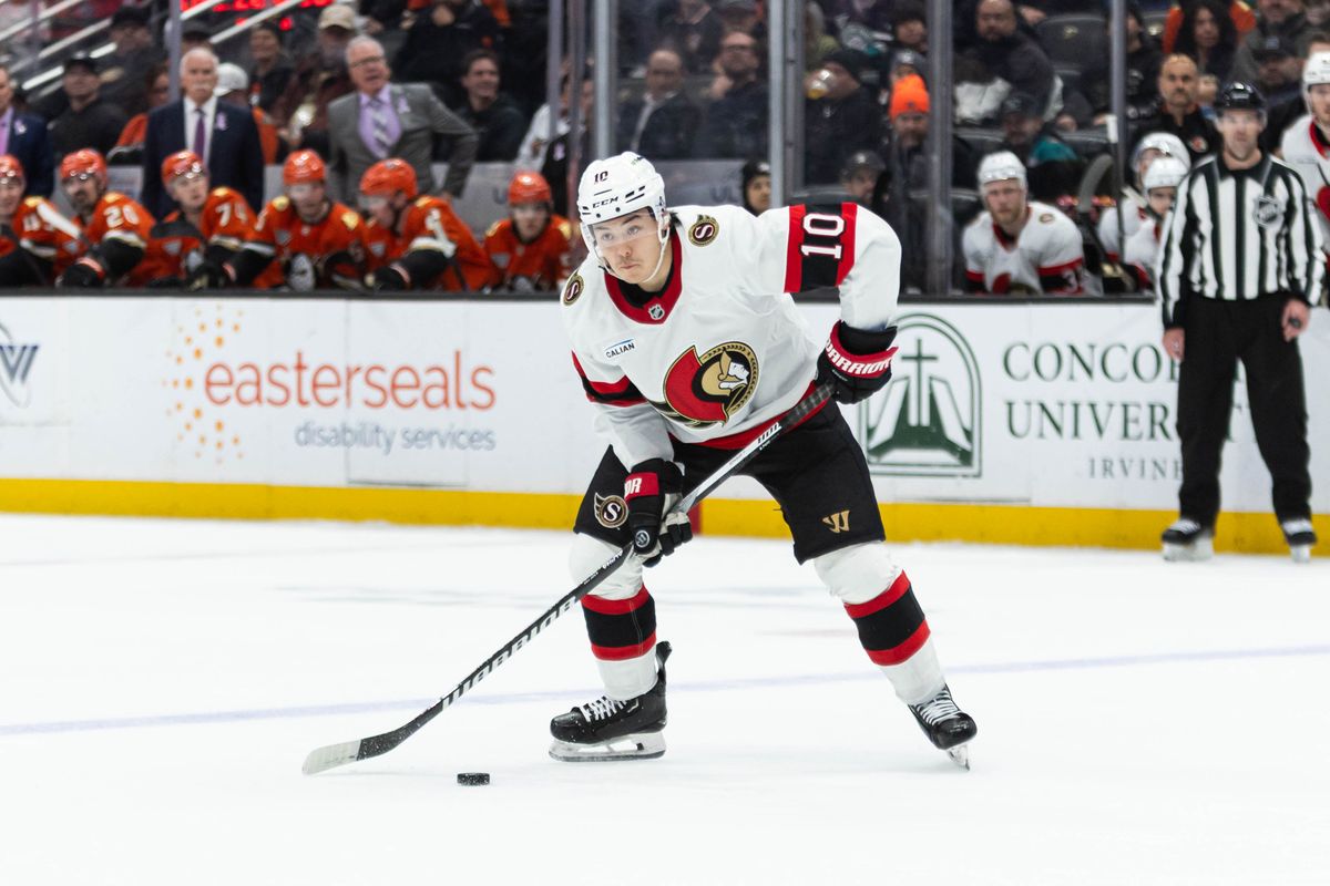 Ottawa Senators D Jordan Spence (10) looks to pass the puck during an NHL game against the Anaheim Ducks on November 20, 2025 in Anaheim, Calif. Ottawa Senators D Jordan Spence (10) looks to pass the puck during an NHL game against the Anaheim Ducks on November 20, 2025 in Anaheim, Calif.