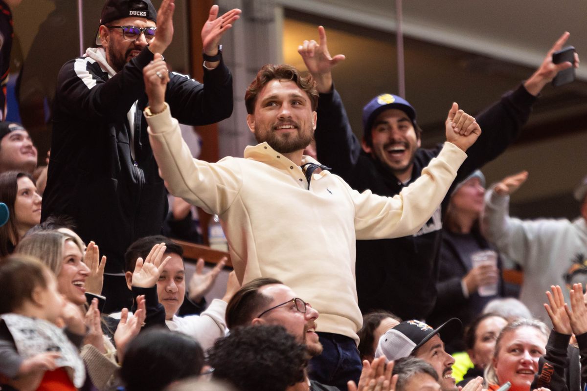 UFC Fighter Ethyn Ewing makes an appearance during an NHL Anaheim Ducks against the Ottawa Senators game on November 20, 2025 in Anaheim, Calif. UFC Fighter Ethyn Ewing makes an appearance during an NHL Anaheim Ducks against the Ottawa Senators game on November 20, 2025 in Anaheim, Calif.