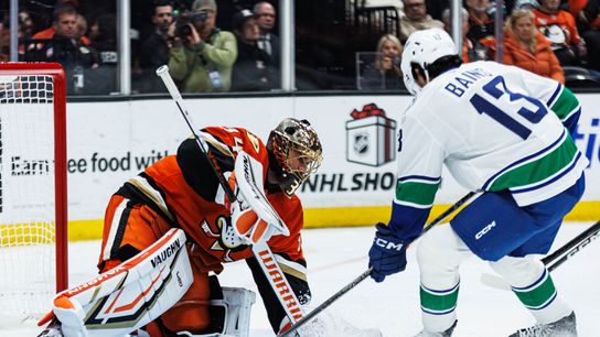 Ducks again start behind, can't defend bounces in loss to Canucks taken at Honda Center (Anaheim Ducks)