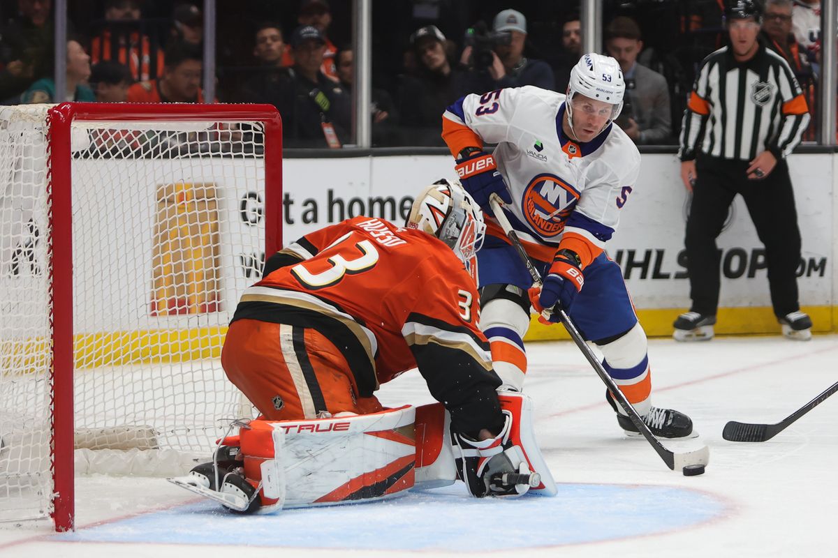 Anaheim Ducks goalie Ville Husso (33) attempts to make a stop during an NHL game against the New York Islanders on March 4, 2026 in Anaheim, CA. Anaheim Ducks goalie Ville Husso (33) attempts to make a stop during an NHL game against the New York Islanders on March 4, 2026 in Anaheim, CA.