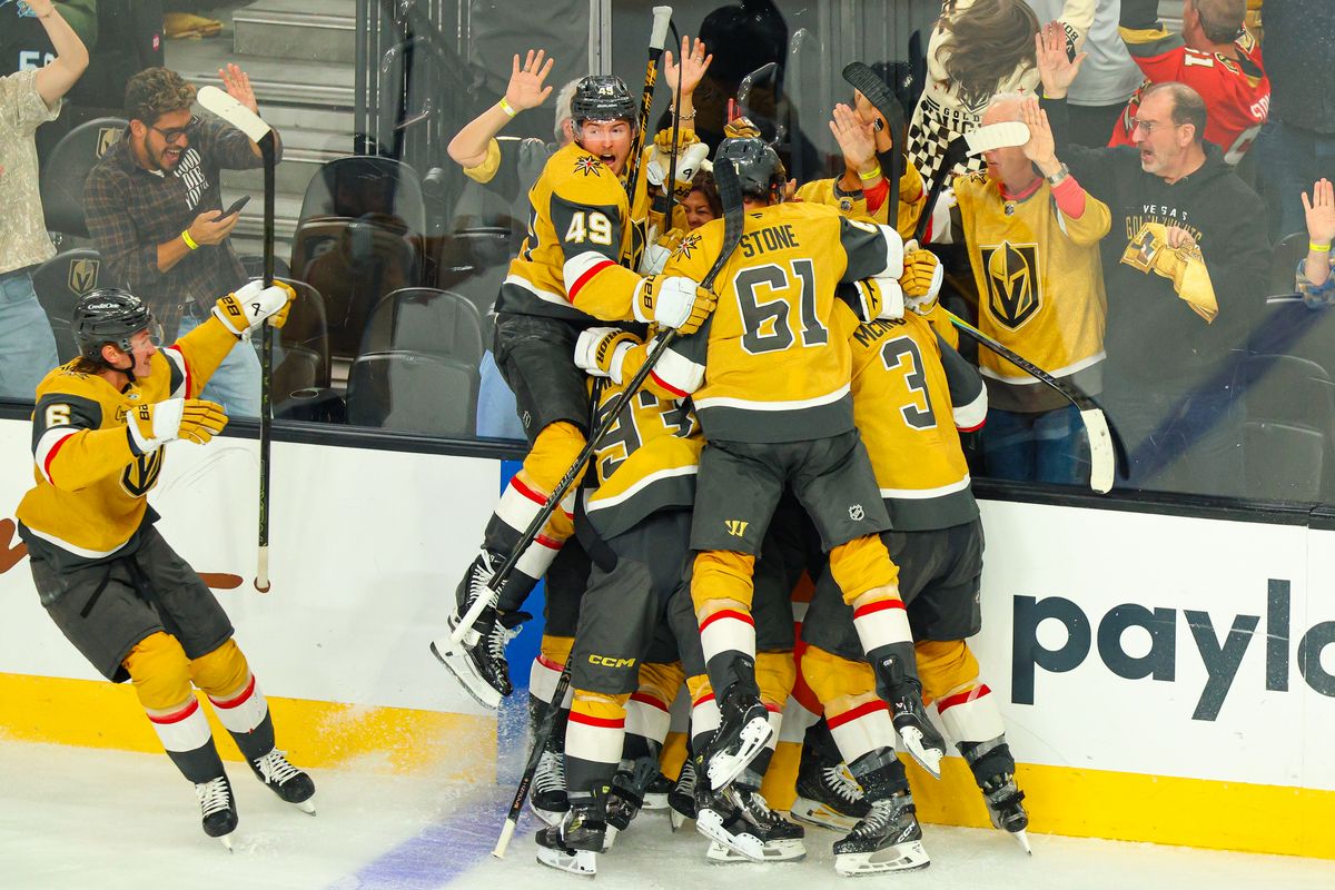 Vegas Golden Knights players celebrate after Vegas Golden Knights F Brett Howden (21) scored the game winning goal in double overtime against the Utah Mammoth during Round 1 Game 5 of the Stanley Cup Playoffs on Wednesday, April 29, 2026, in Las Vegas, Nevada. Vegas Golden Knights players celebrate after Vegas Golden Knights F Brett Howden (21) scored the game winning goal in double overtime against the Utah Mammoth during Round 1 Game 5 of the Stanley Cup Playoffs on Wednesday, April 29, 2026, in Las Vegas, Nevada.