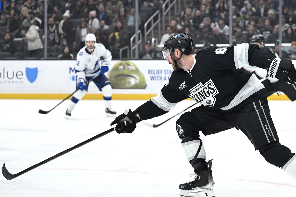 The Los Angeles Kings defender Joel Edmundson (6) reaches to defend against the lightning at the Crypto Arena on January 1st, 2026 in Los Angeles California. The Los Angeles Kings defender Joel Edmundson (6) reaches to defend against the lightning at the Crypto Arena on January 1st, 2026 in Los Angeles California.