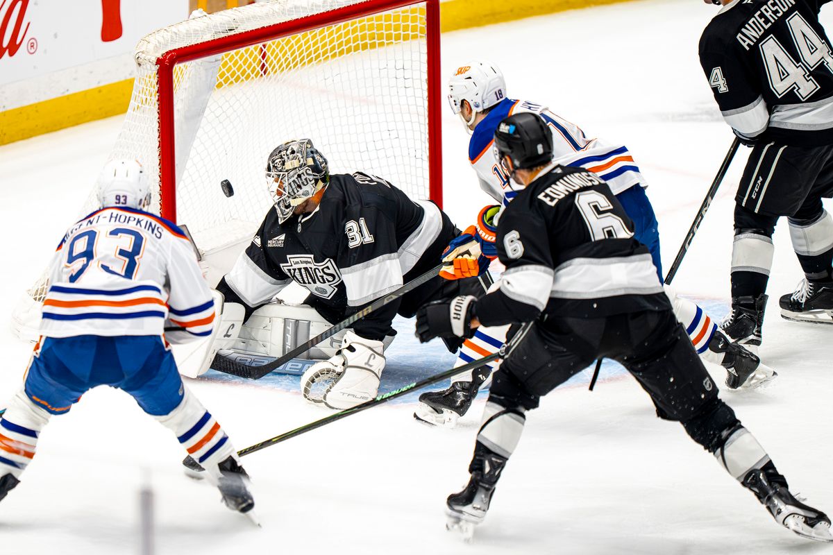 Los Angeles Kings goalie Anton Forsberg (31) allowing an Oilers goal during an NHL hockey game against the Edmonton Oilers on February 26th, 2026 in Los Angeles, CA. Los Angeles Kings goalie Anton Forsberg (31) allowing an Oilers goal during an NHL hockey game against the Edmonton Oilers on February 26th, 2026 in Los Angeles, CA.