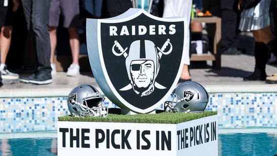 Draft board still features plenty of options for Raiders taken in Las Vegas (Las Vegas Raiders)