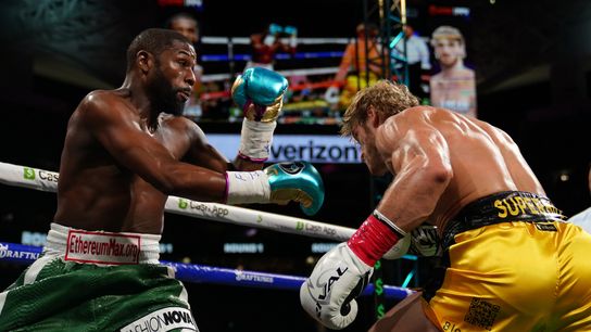 Boxing Notebook: Nearly five years kater, Logan Paul says Mayweather still owes him money taken in Los Angeles (Boxing). Photo by Jasen Vinlove-Imagn Images