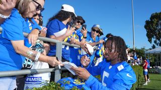 Rams reaffirm dedication to community service taken at LMU (Los Angeles Rams)