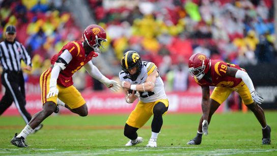 USC Trojans expected to be without starting safeties against Oregon Ducks taken at Autzen Stadium (USC)