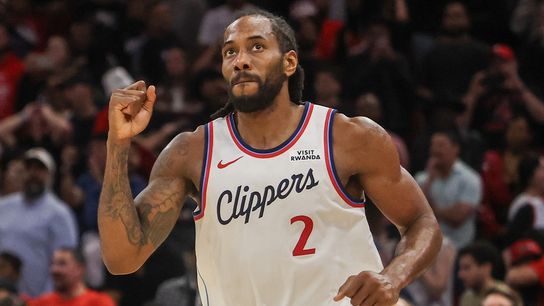 Leonard drops 19 in fourth, seals Clippers’ 105-102 win over Rockets taken at Toyota Center (Los Angeles Clippers)