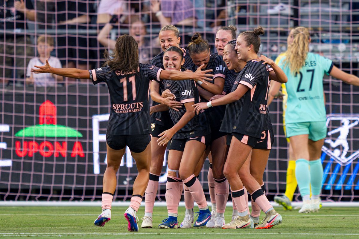 Angel City FC defender Gisele Thomson (20) celebrating scoring a goal during an NWSL game against the Kansas City Current on Wednesday May 20th, 2026 in Los Angeles, California. Angel City FC defender Gisele Thomson (20) celebrating scoring a goal during an NWSL game against the Kansas City Current on Wednesday May 20th, 2026 in Los Angeles, California.