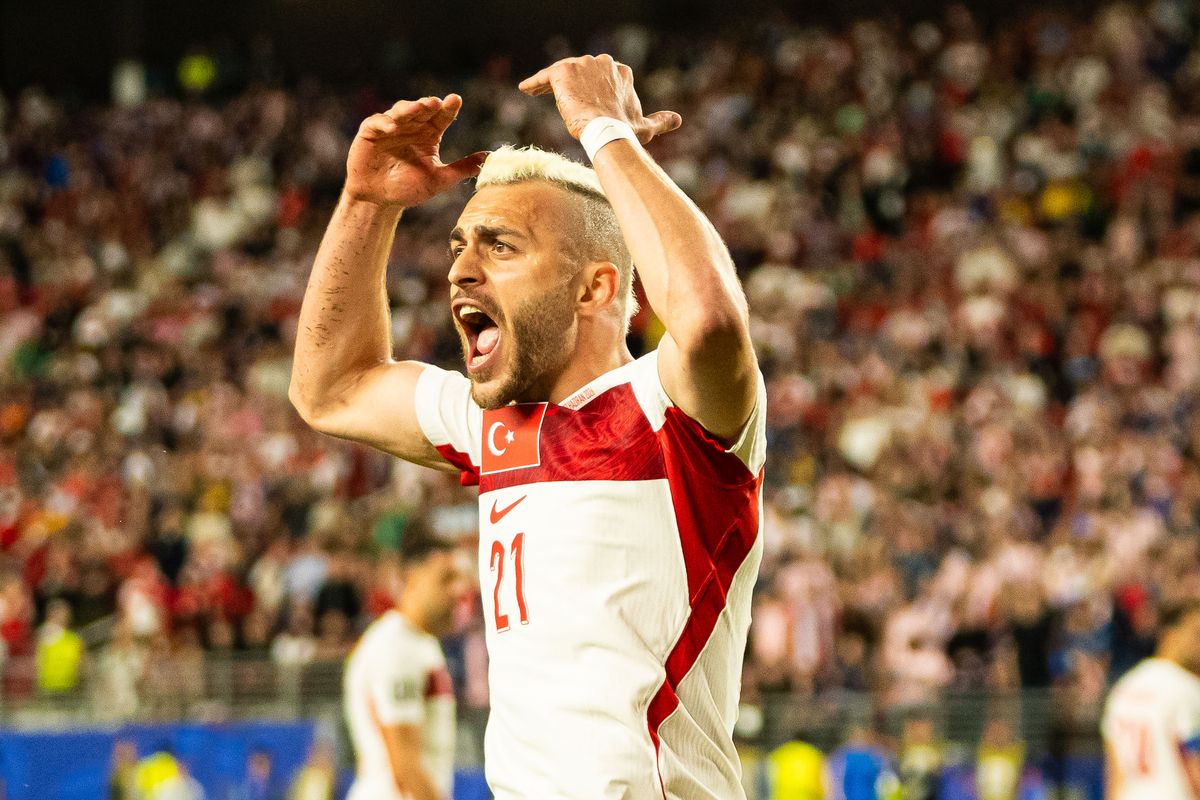 Baris Alper Yilmaz (21) of Turkiye hypes up the crowd during a 2026 FIFA World Cup match against Paraguay, Friday June 19th, 2026 in Santa Clara, Calif. Baris Alper Yilmaz (21) of Turkiye hypes up the crowd during a 2026 FIFA World Cup match against Paraguay, Friday June 19th, 2026 in Santa Clara, Calif.