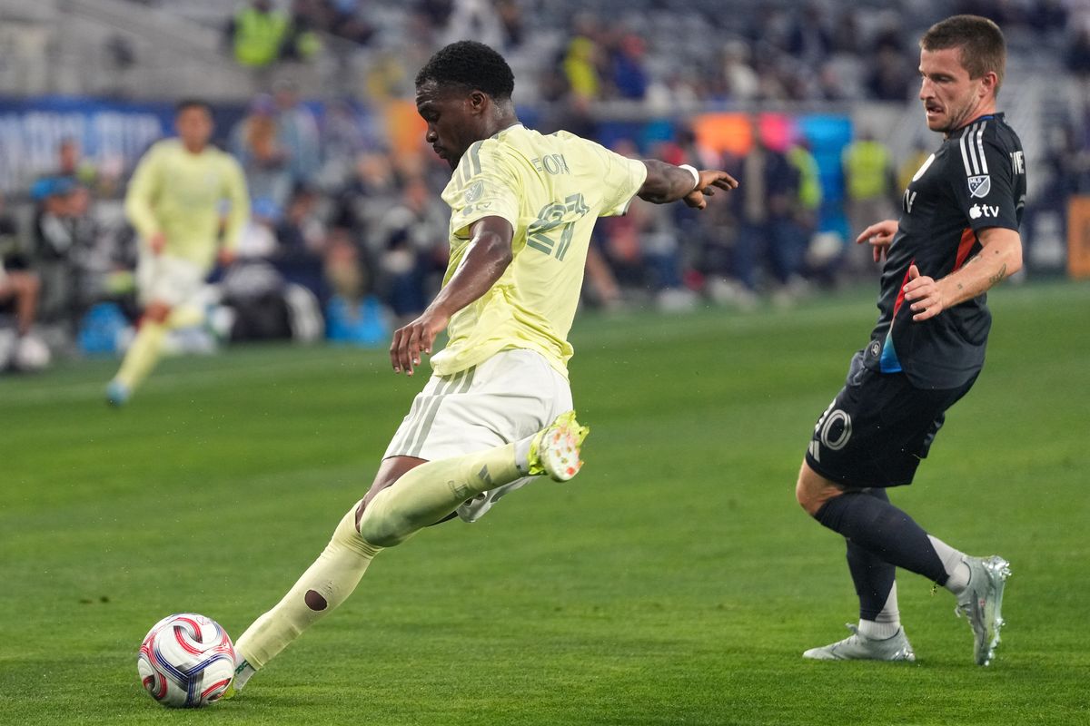 Portland Timbers midfielder Jimer Fory (27) kicks the ball up field during an MLS soccer game against the San Diego FC, Saturday April 25, 2026 in San Diego, California. Portland Timbers midfielder Jimer Fory (27) kicks the ball up field during an MLS soccer game against the San Diego FC, Saturday April 25, 2026 in San Diego, California.