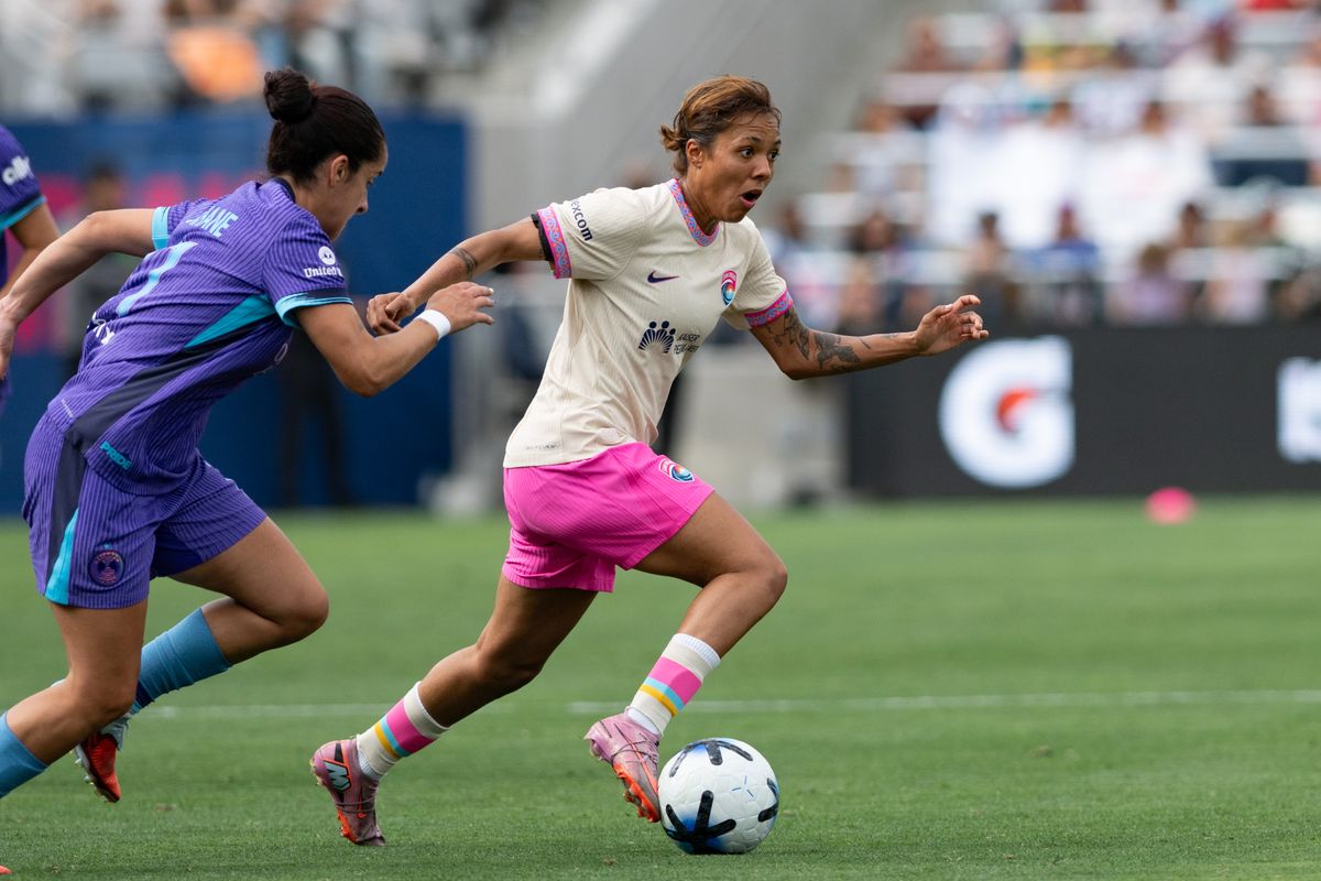 San Diego Wave midfielder Gia Corley (11) controls possession during an NWSL match between Orlando Pride SC and San Diego Wave FC on Sunday, May 24, 2026 at Snapdragon Stadium in San Diego Calif. San Diego Wave midfielder Gia Corley (11) controls possession during an NWSL match between Orlando Pride SC and San Diego Wave FC on Sunday, May 24, 2026 at Snapdragon Stadium in San Diego Calif.